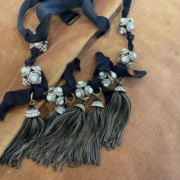 Like new black ribbon pearl and tassel necklace - Picture 2 of 5